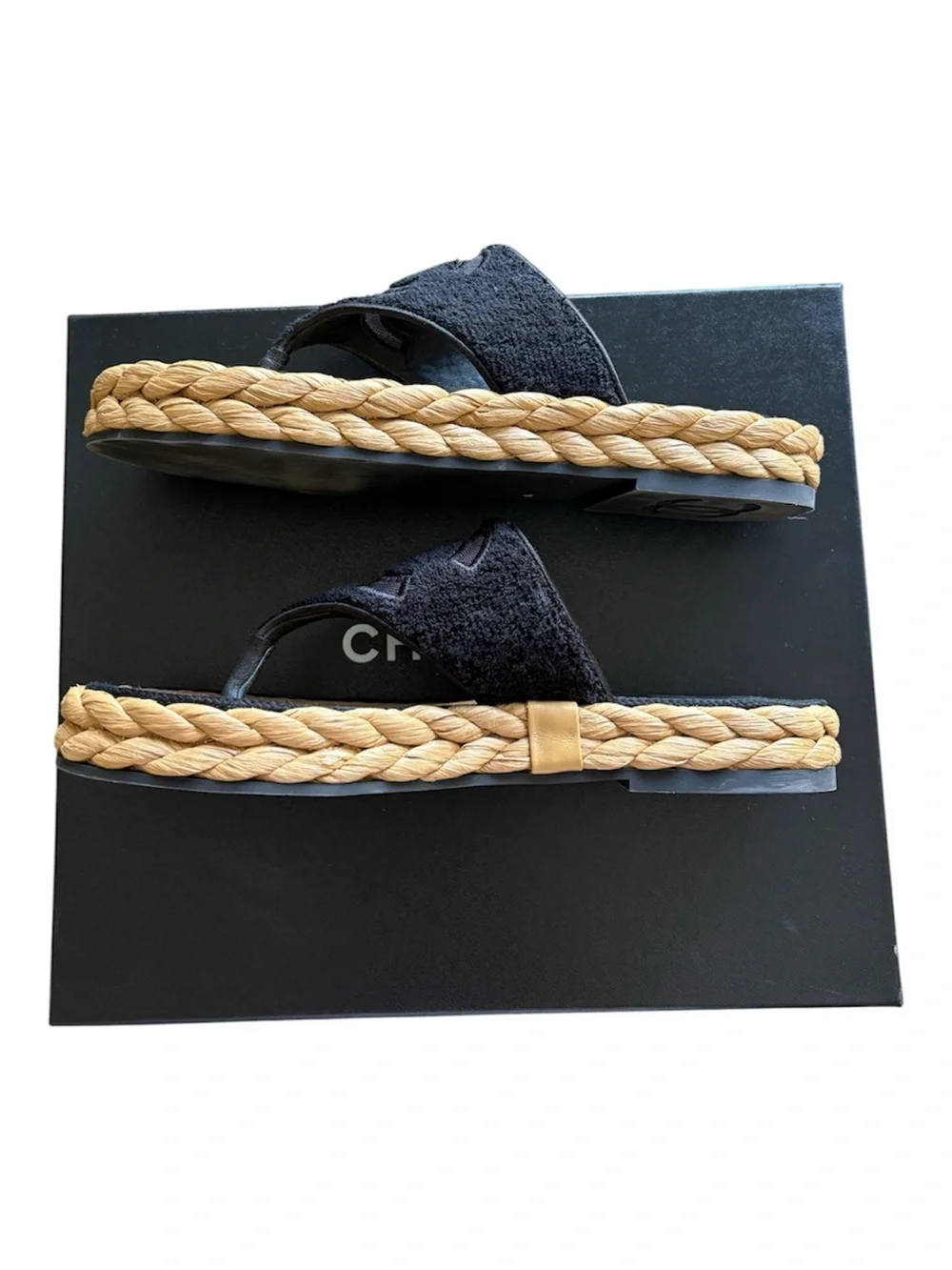 CHANEL featuring easy box
