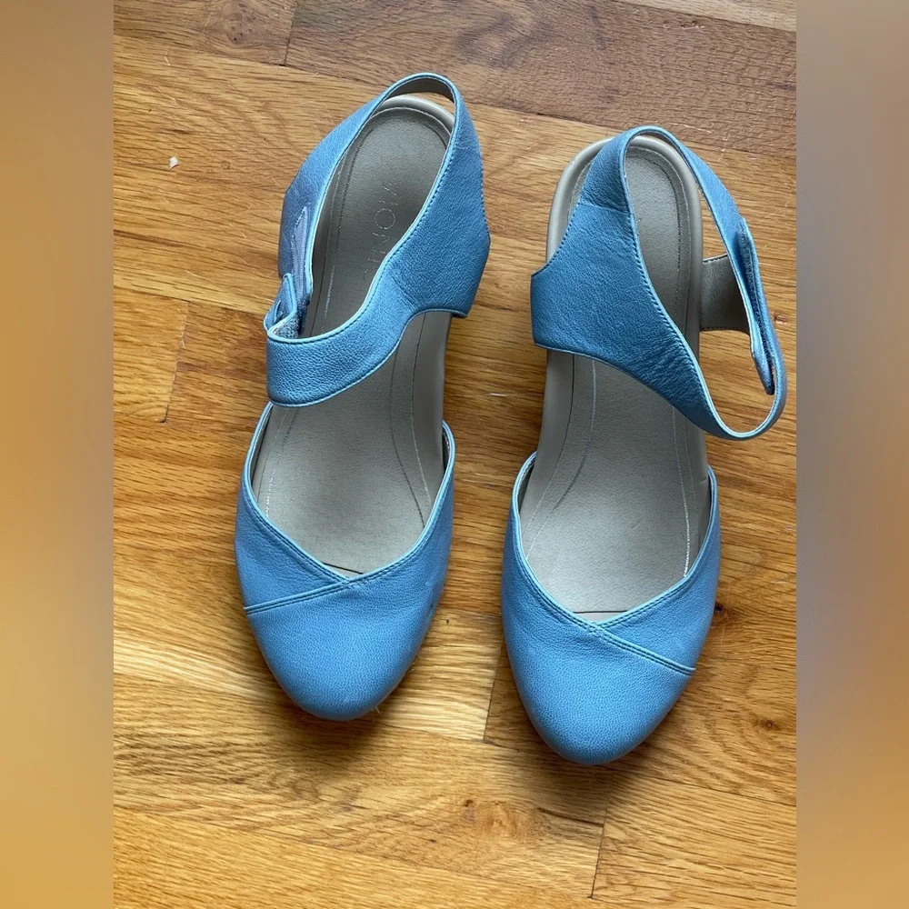Vionic Blue Espadrille Wedge Sandals