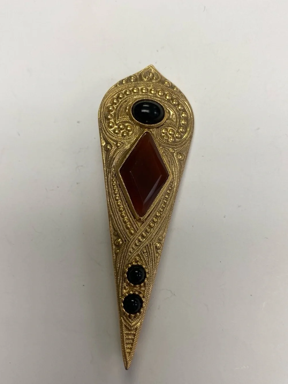 N/A gold tone