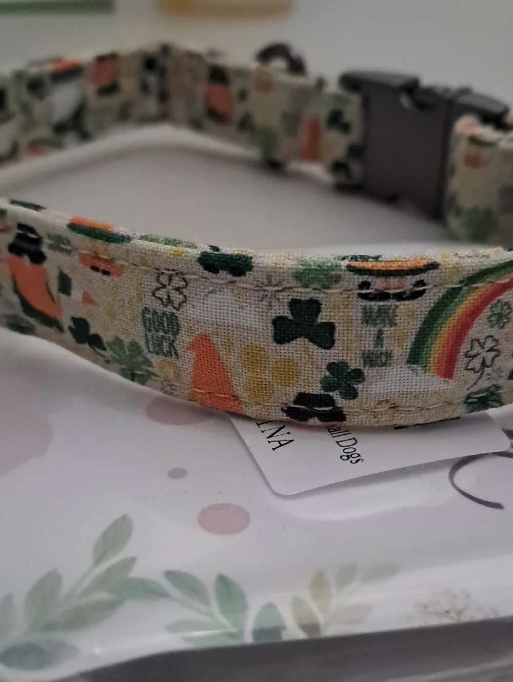 N/A adjustable fabric