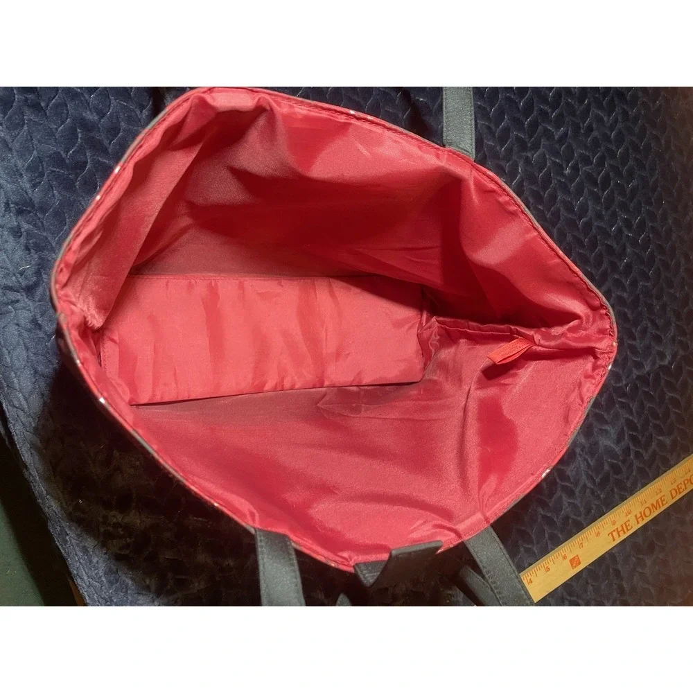 The Unbranded Brand new zippered