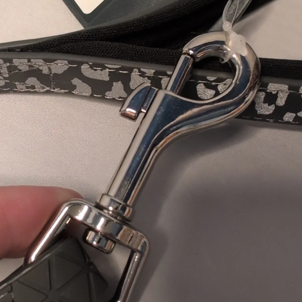 Hunter leash plastic