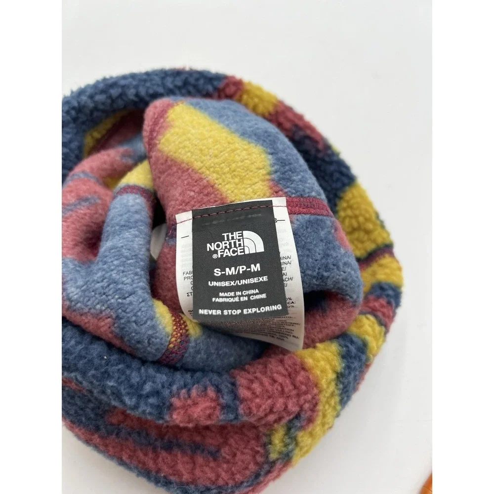NWT The North Face Cragmont Fleece Pom Beanie S/M NF0A7RH3 Multicolor