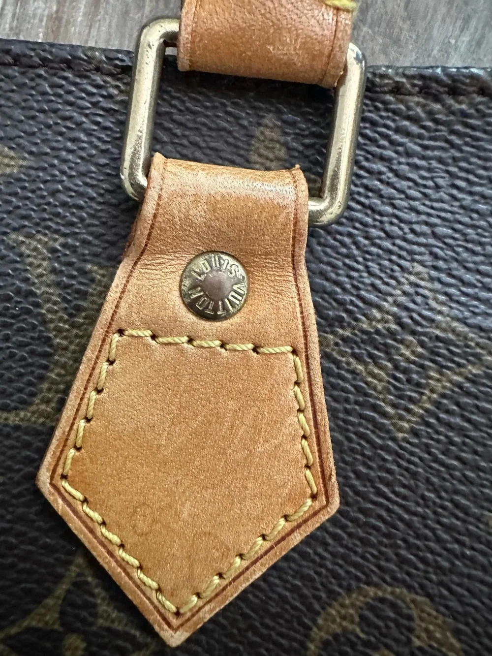 Louis Vuitton few tears