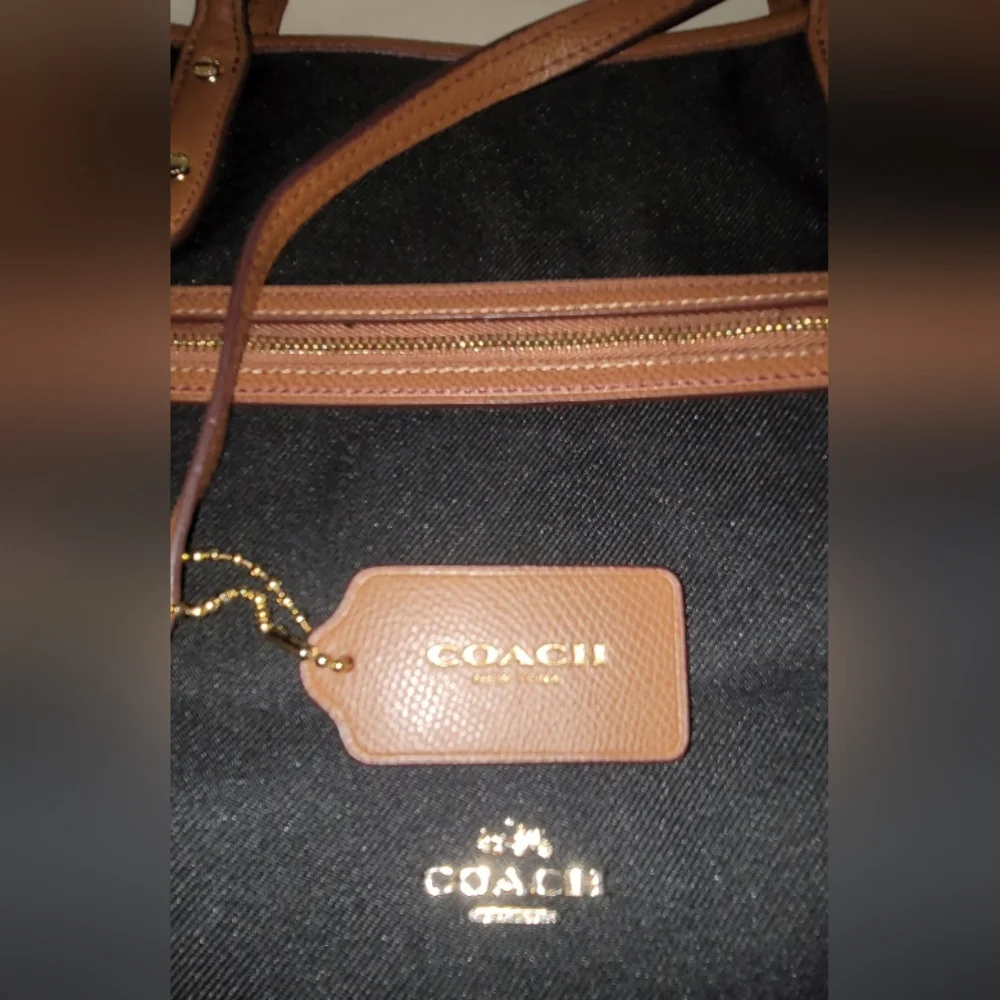 Coach classic tote