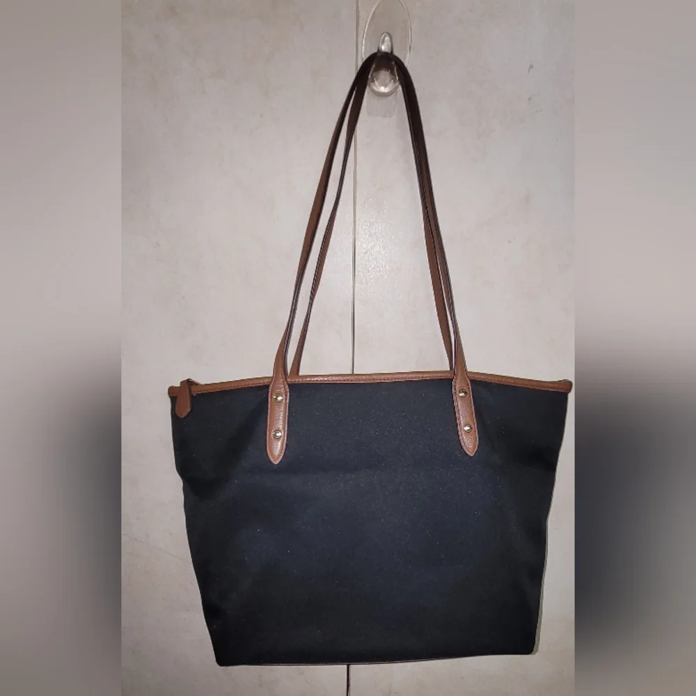 Coach classic tote