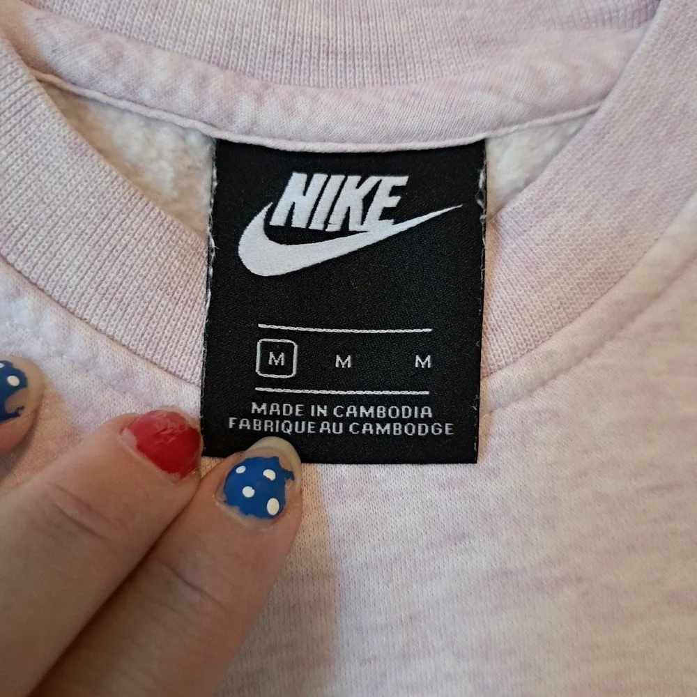 Nike girls sportswear