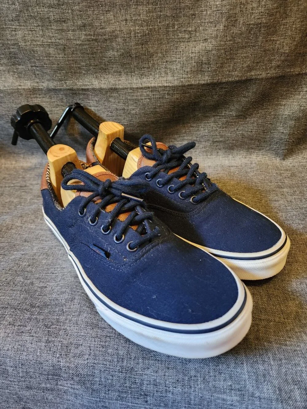 Men's Size 9.5 Vans Off The Wall 500714 Navy Blue Canvas Lace Up Shoes