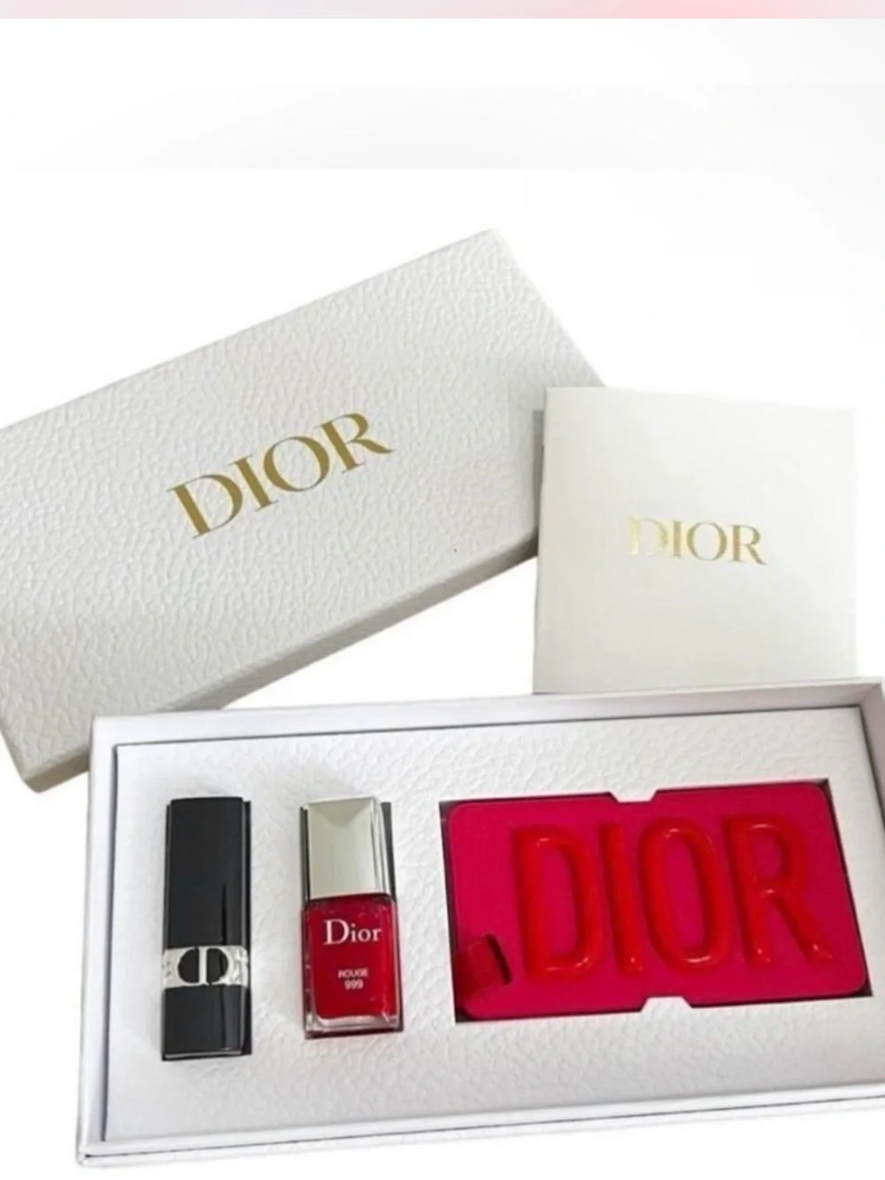 Dior makes set