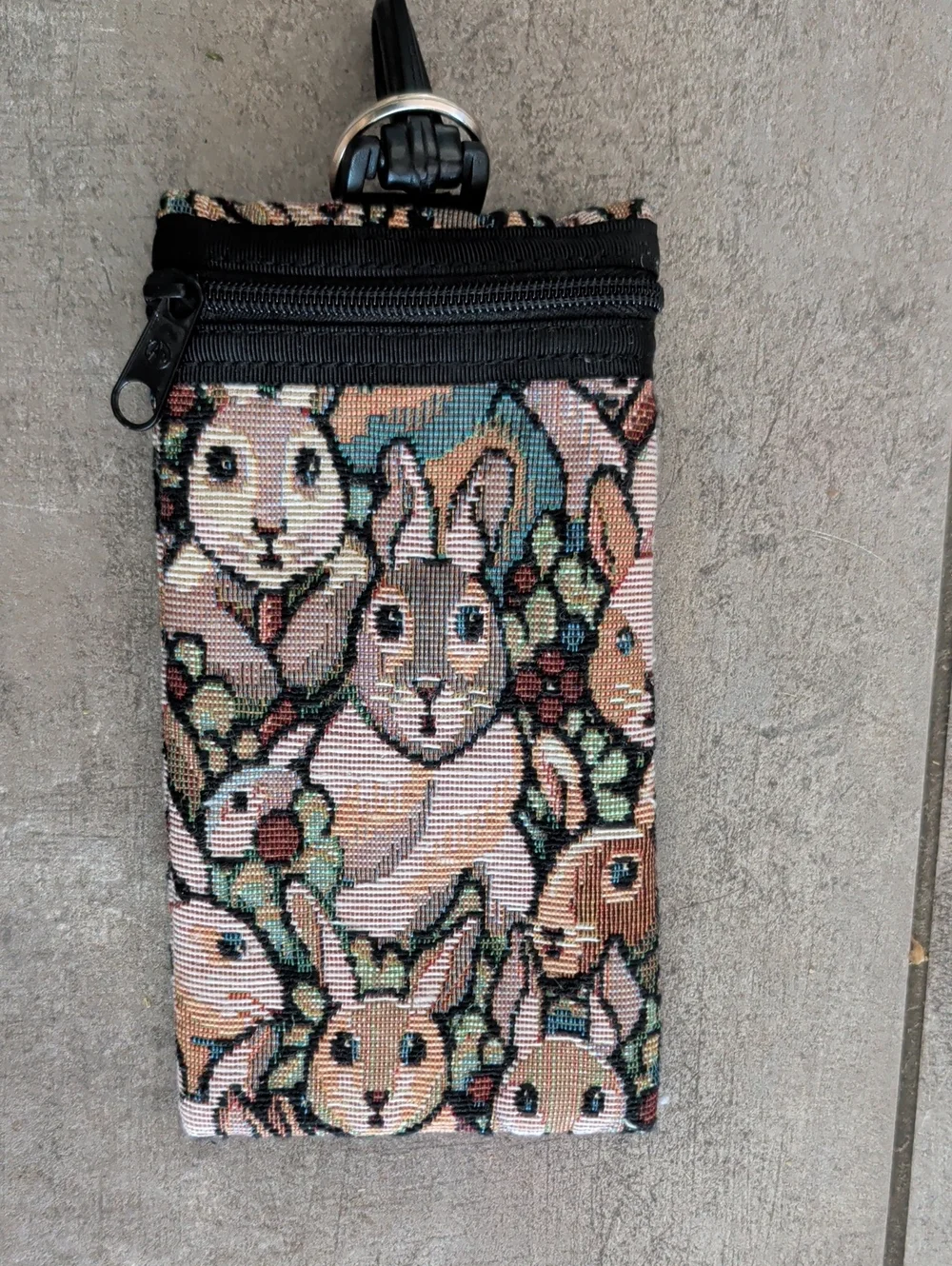 Bunny Pattern Zipper Pouch