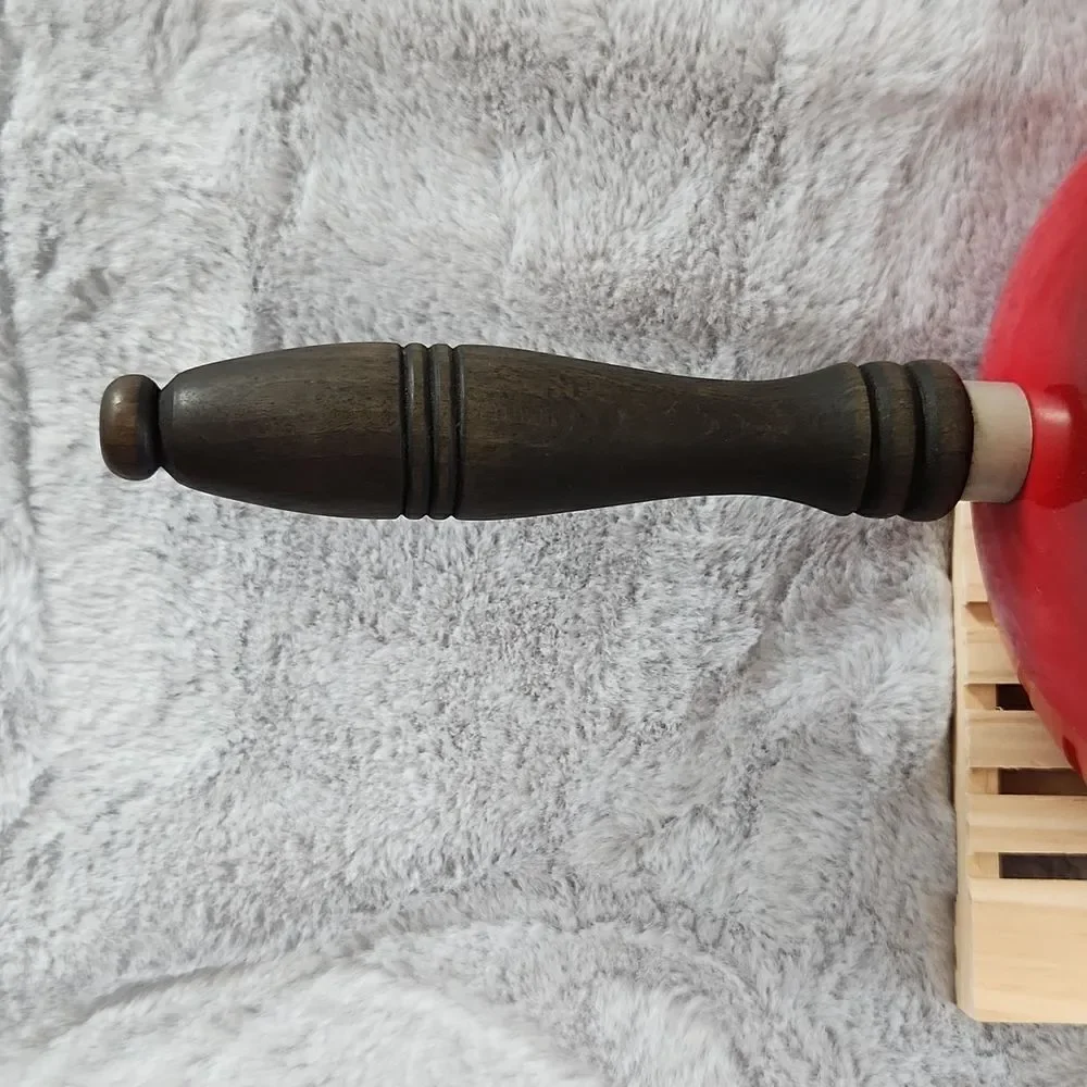 QSTA vintage red