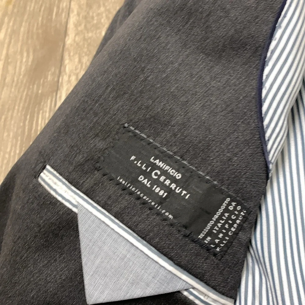 Banana Republic size 42l