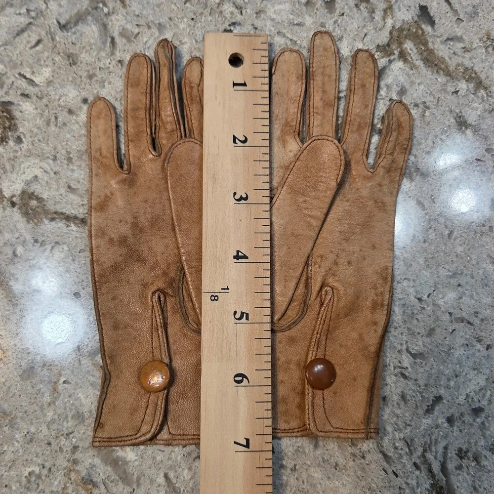 N/A wrist loose between