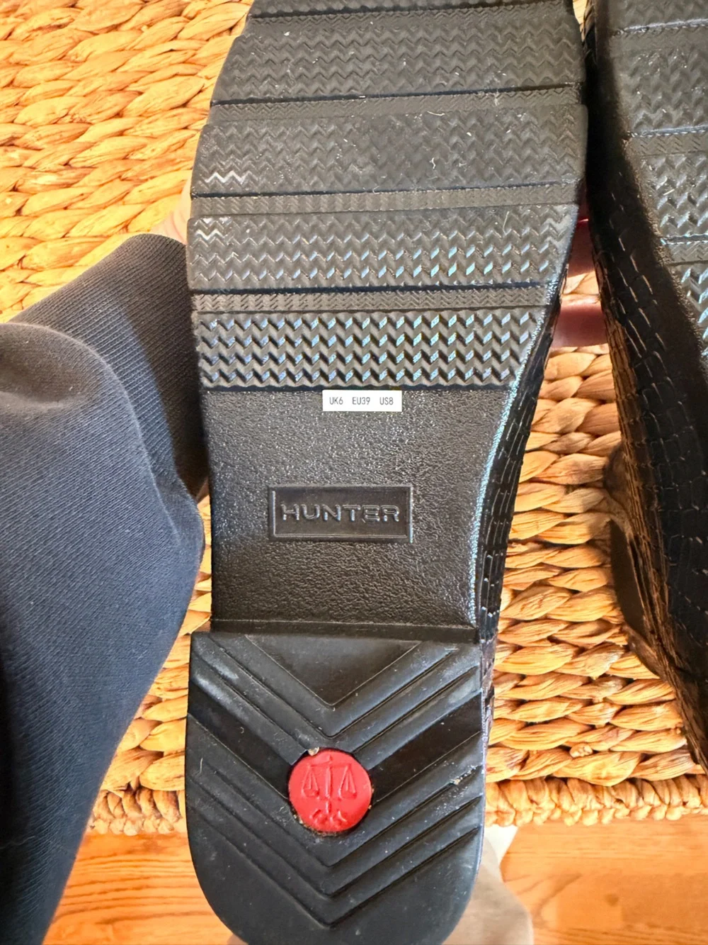 Hunter boots tab versatile