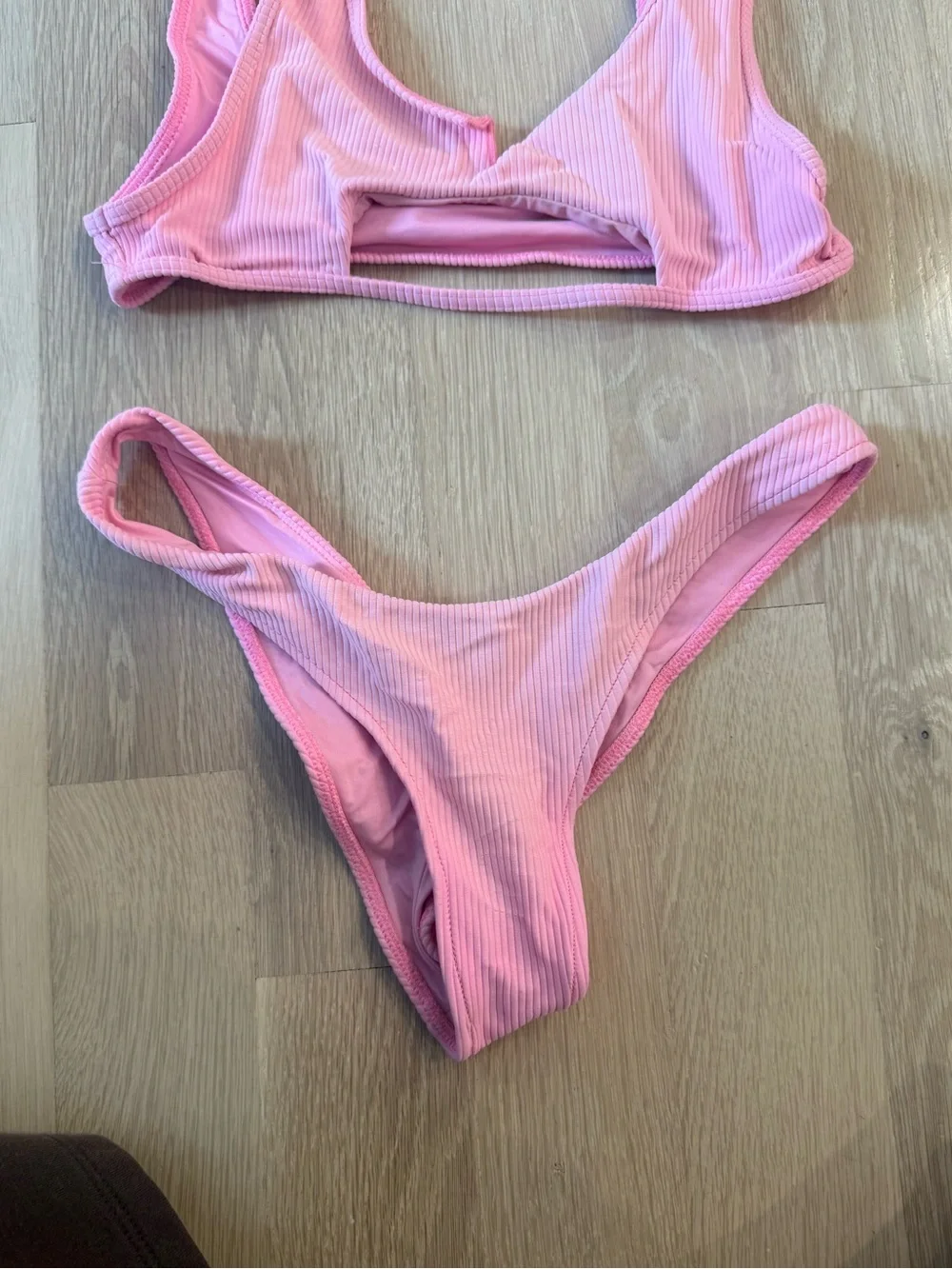 Frankies Bikinis ribbed pink