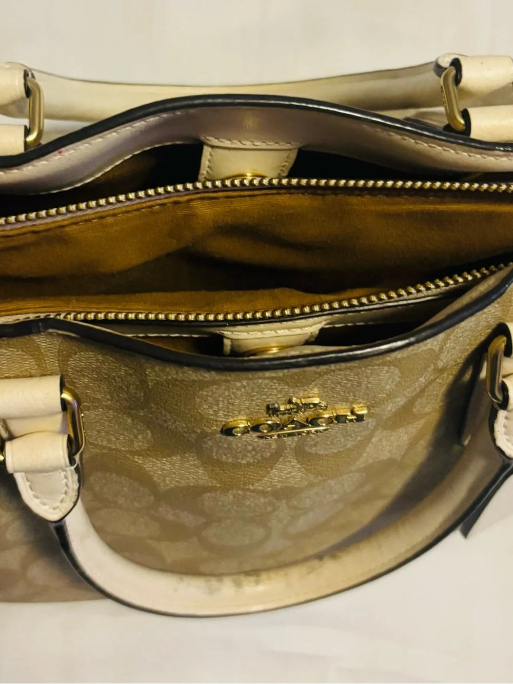 Coach satchel beige