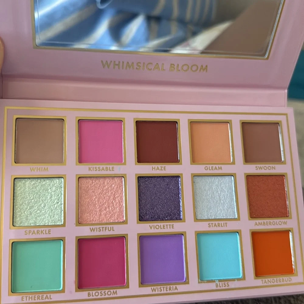 NIB ACE BEAUTÉ Whimsical Bloom Palette