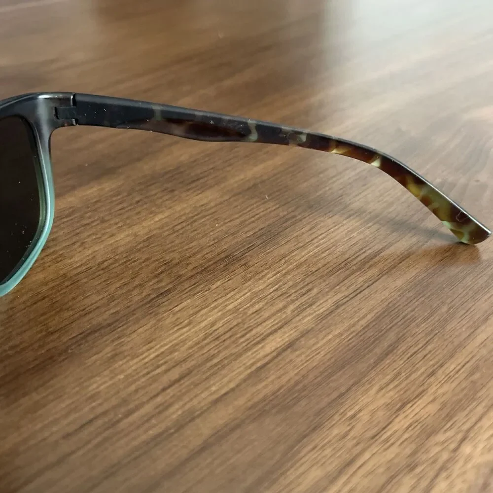 Tifosi Optics has small