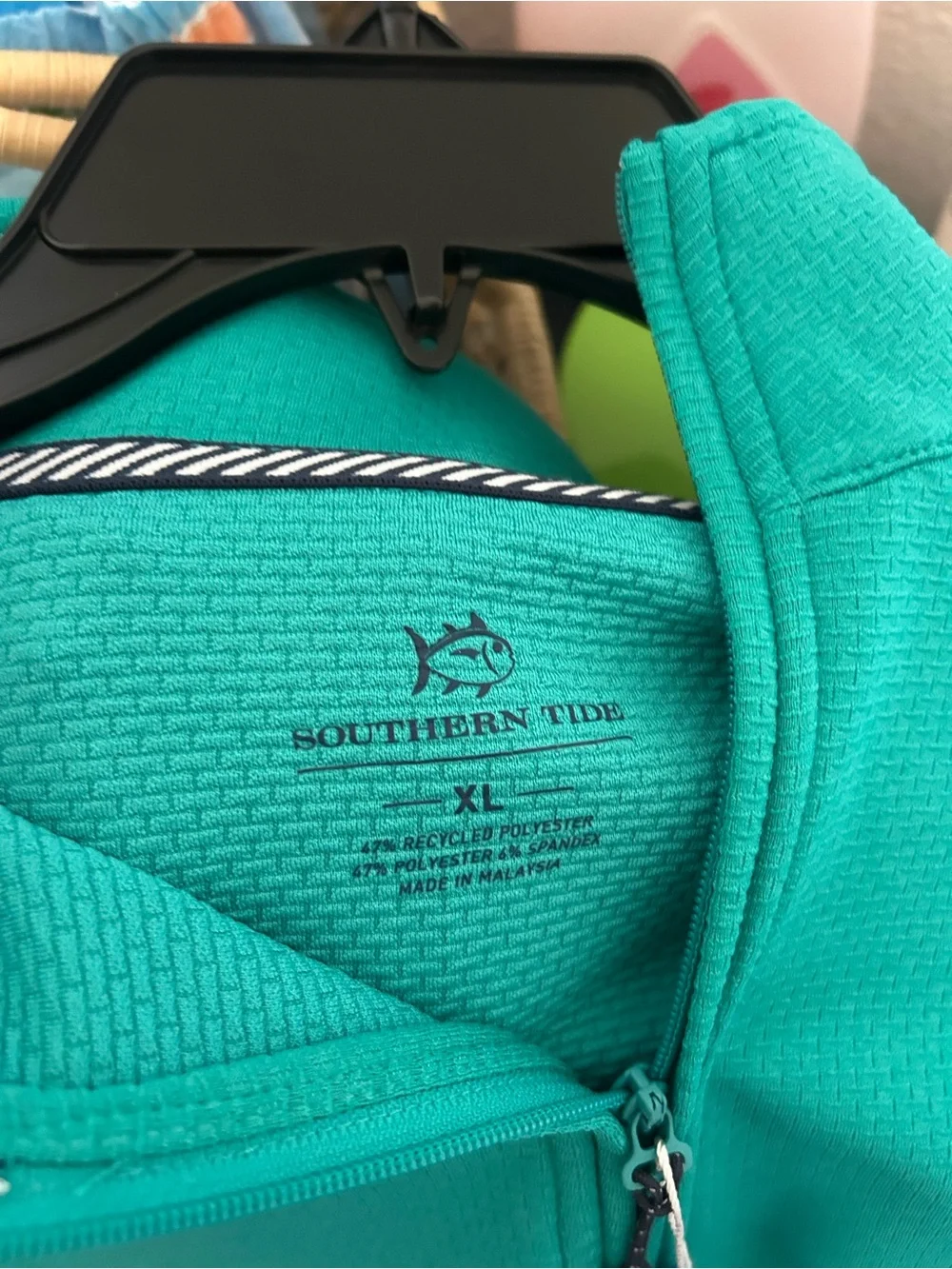 Southern Tide classic quarter