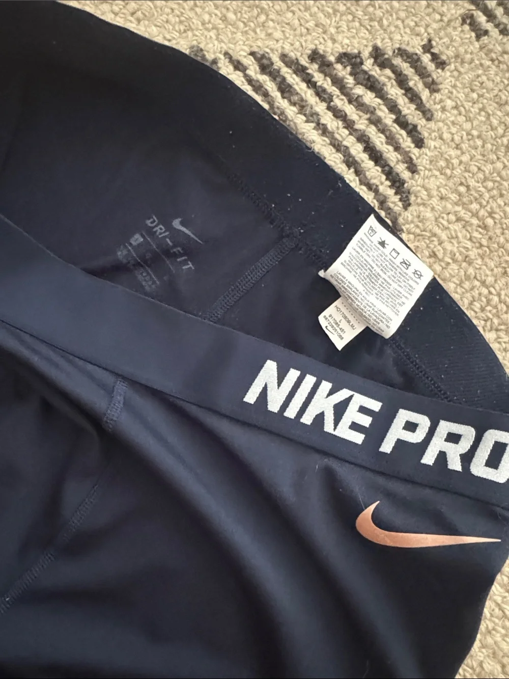 Nike stretchy performance
