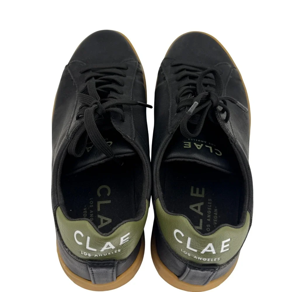 Clae clean minimalist