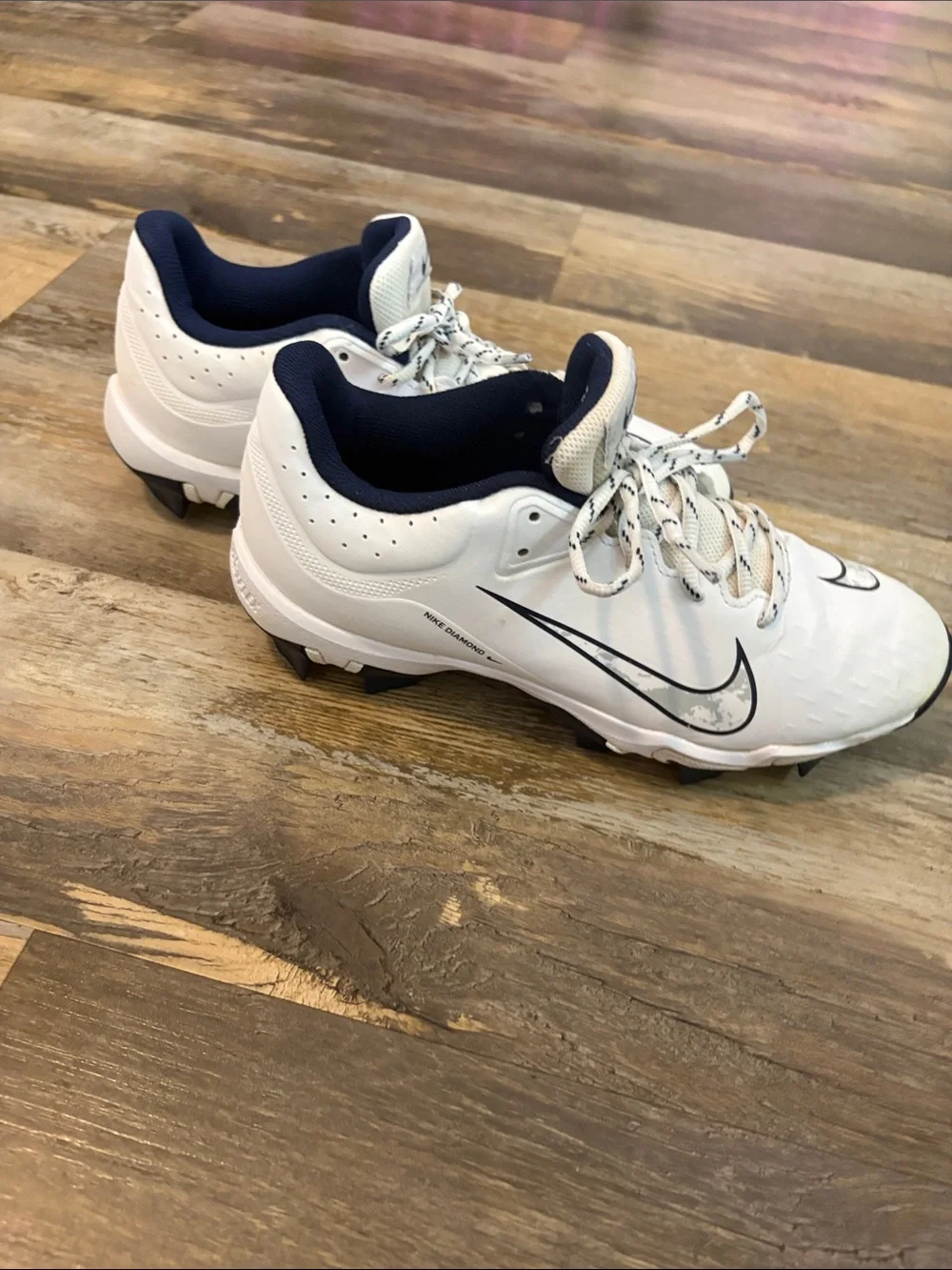Nike lacing upper logo