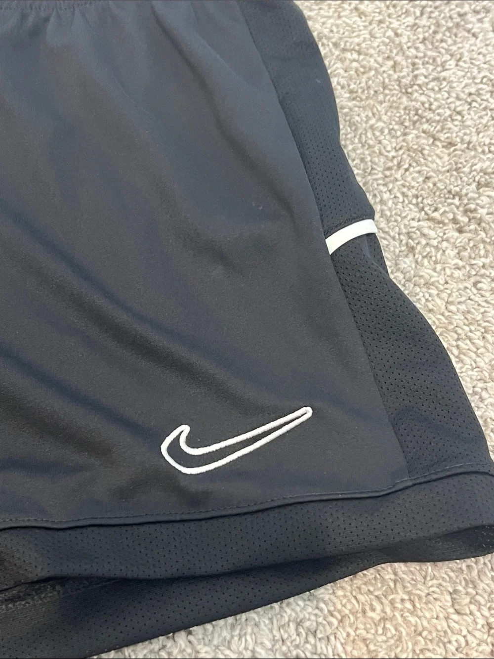 Nike quickly dri elastic
