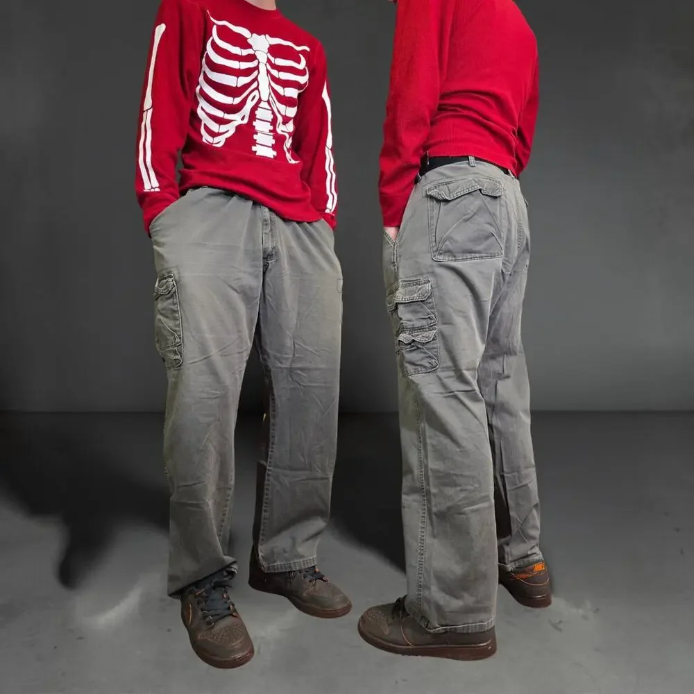 Baggy Y2K Wrangler Cargo Pants (42x30)
