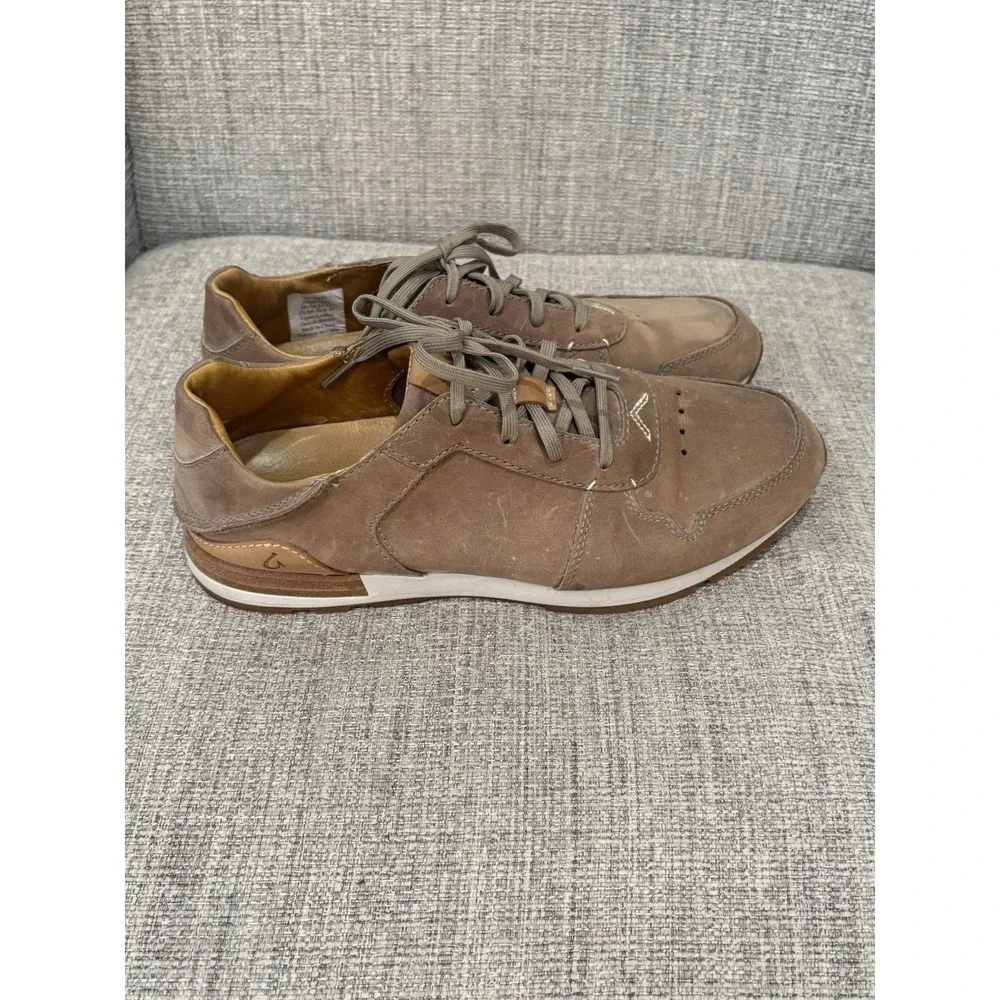 OluKai men leather