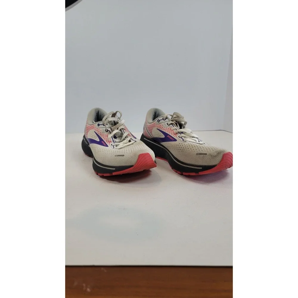 Brooks shoes are