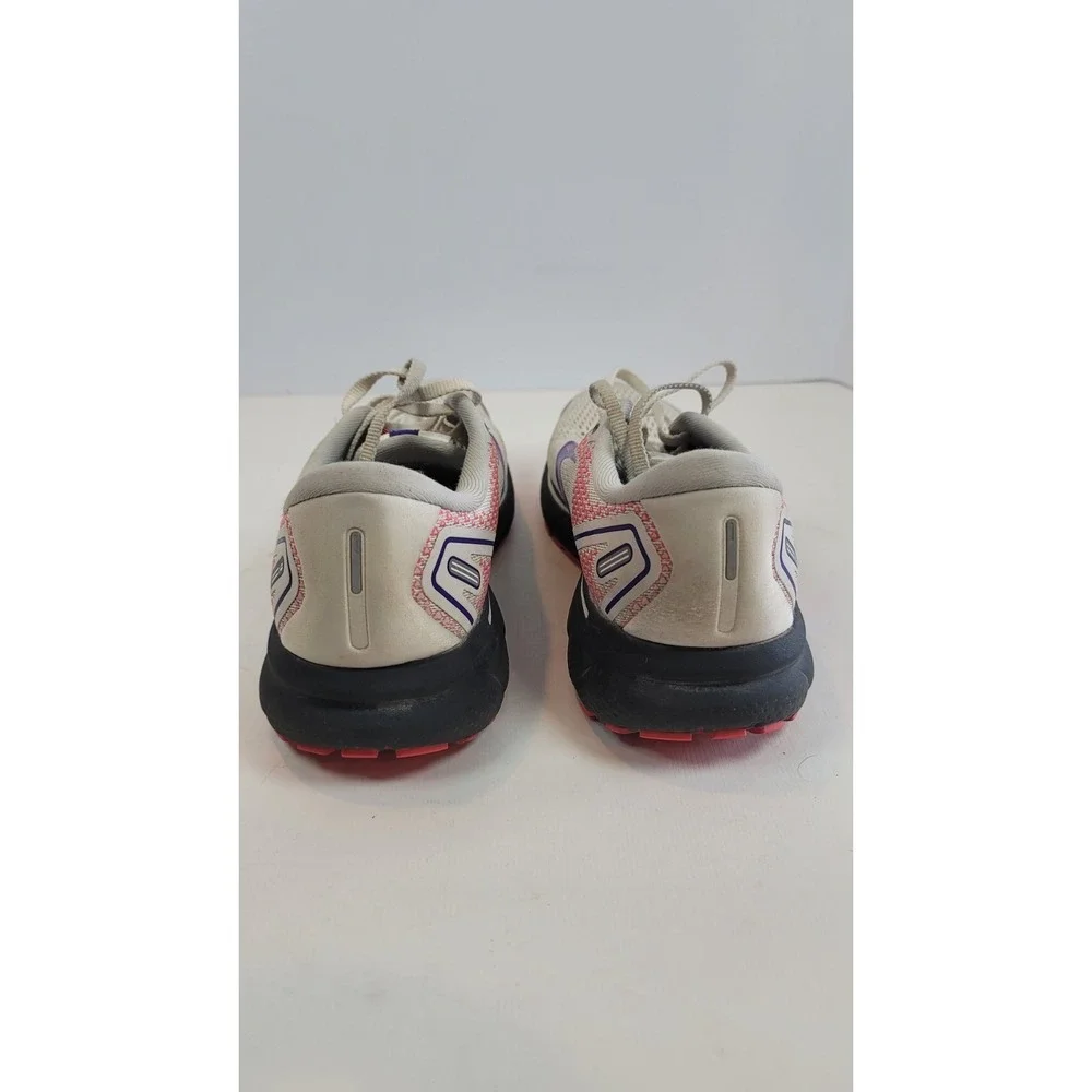 Brooks shoes are