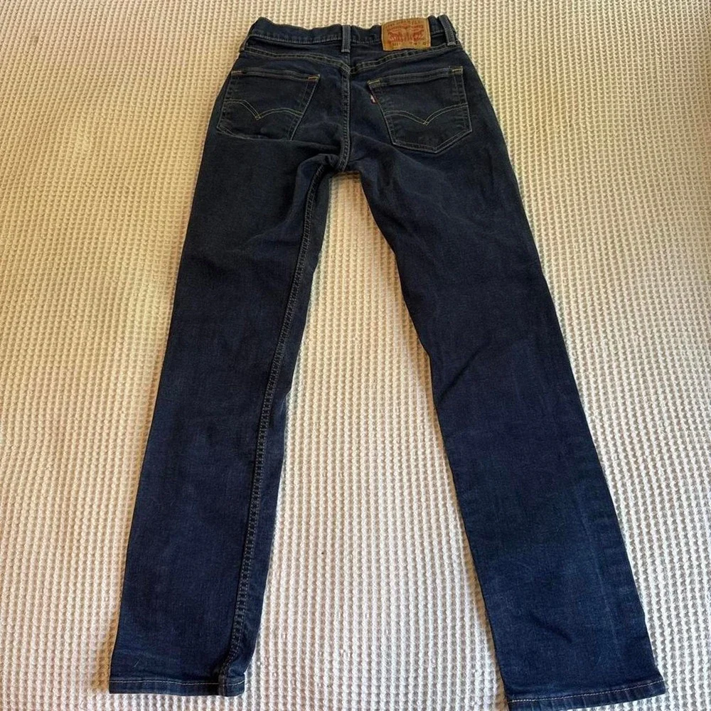 Levis 007 waist great