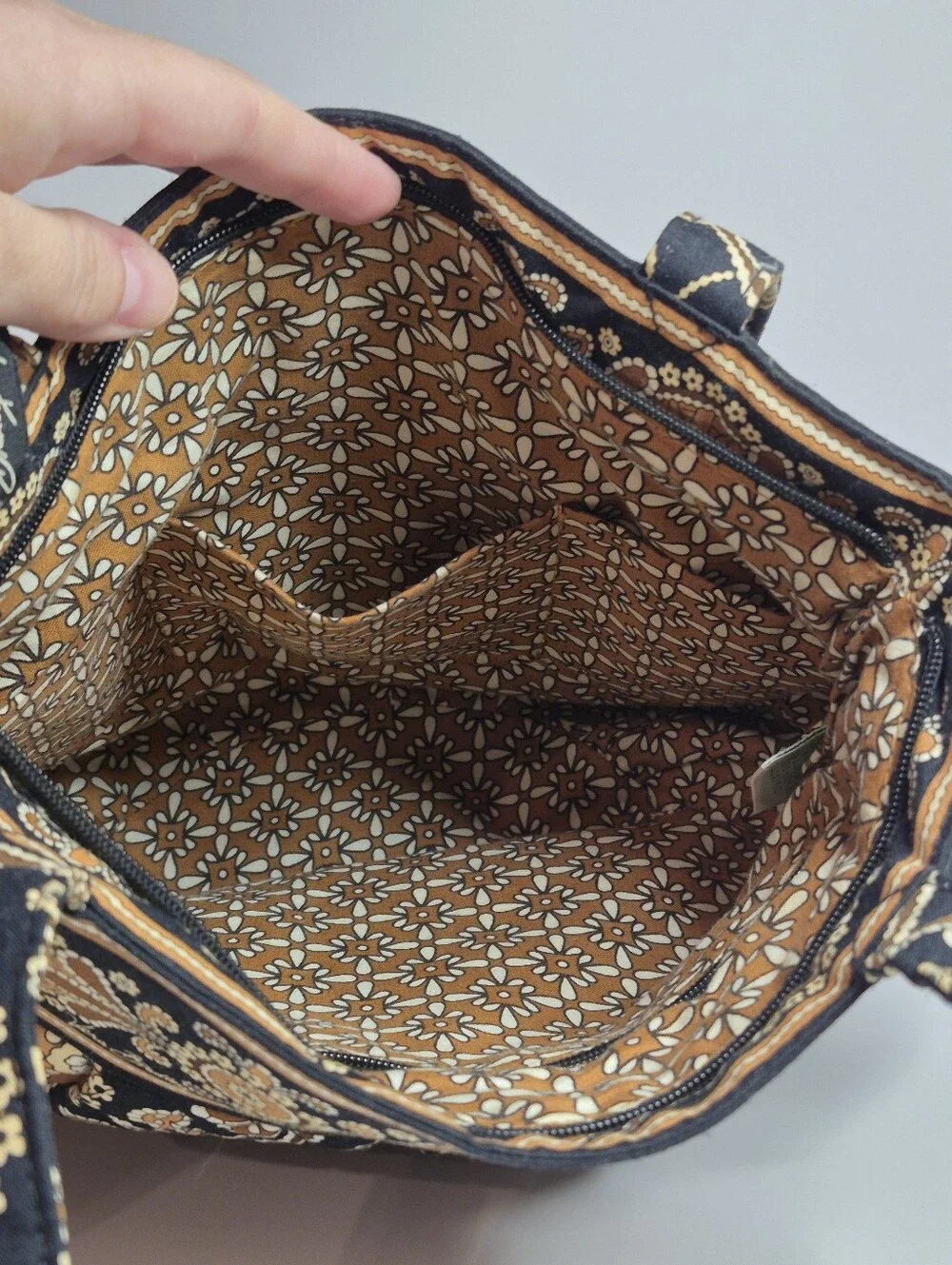 Vera Bradley Morgan Handbag Caffe Latte Paisley Quilted