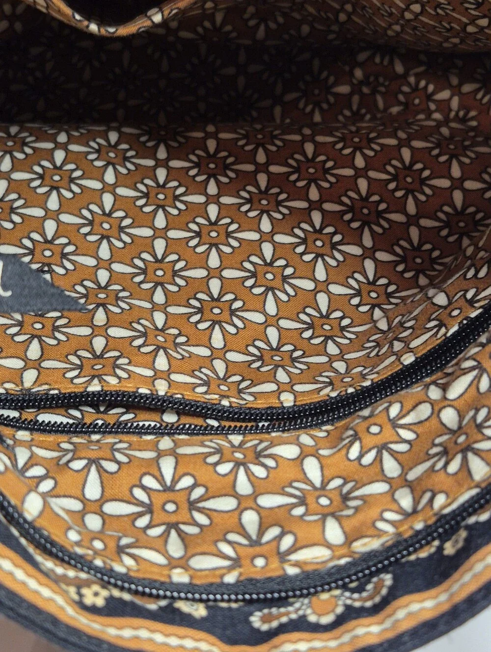Vera Bradley Morgan Handbag Caffe Latte Paisley Quilted