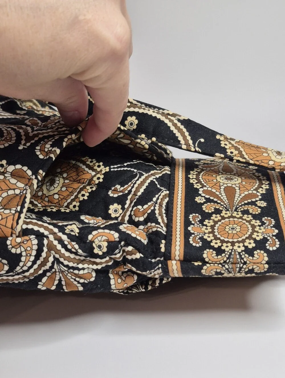 Vera Bradley Morgan Handbag Caffe Latte Paisley Quilted