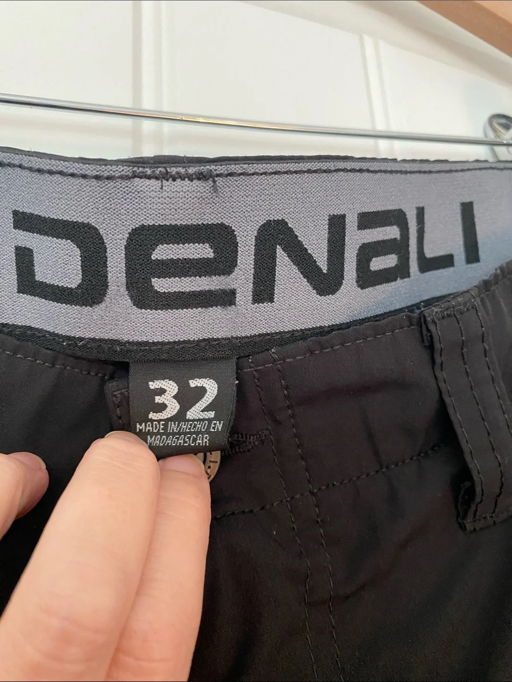 Denali black flat