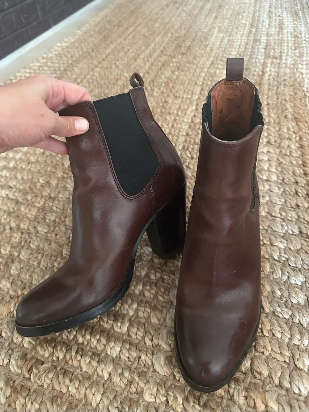 Frye but pairs