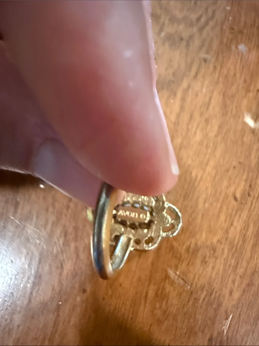 Avon ring approximately