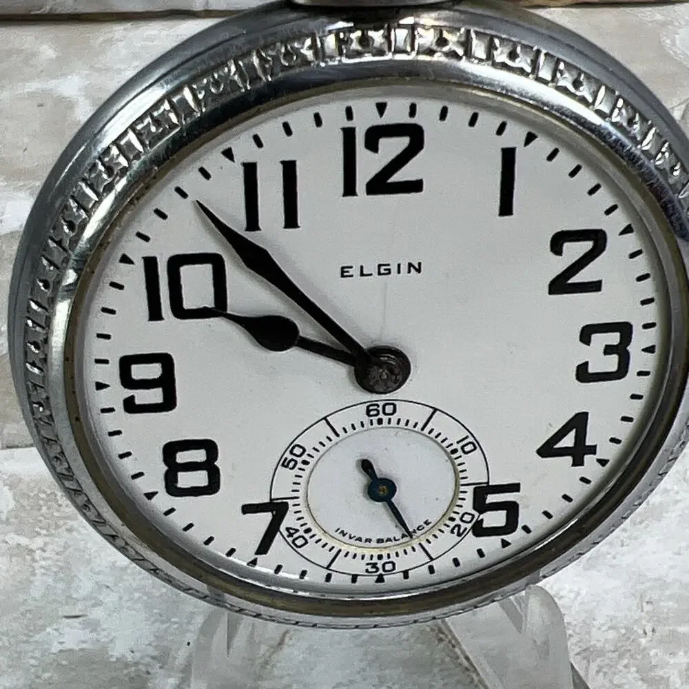 Elgin 1924 bw
