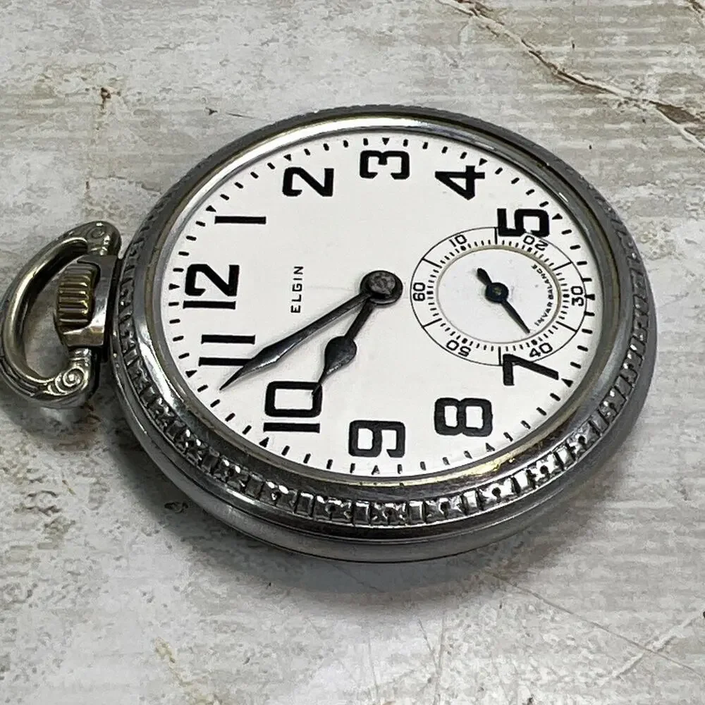 Elgin 1924 bw