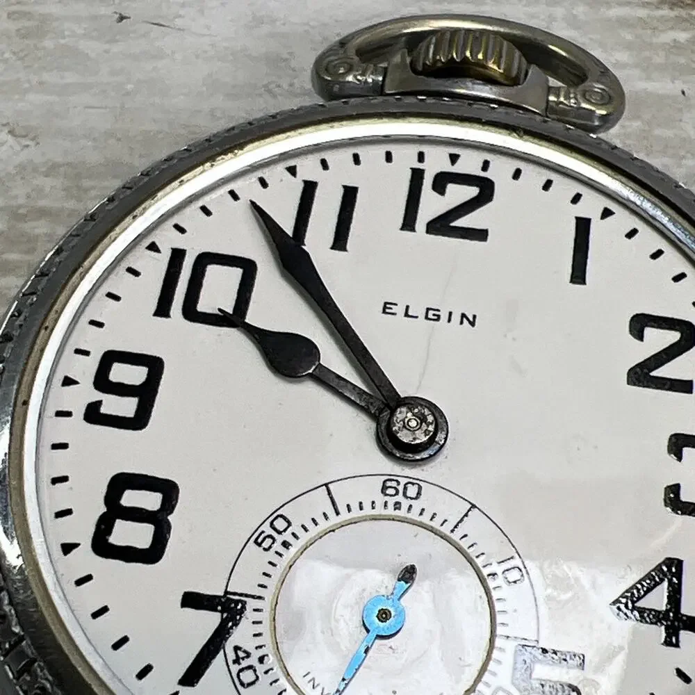 Elgin 1924 bw