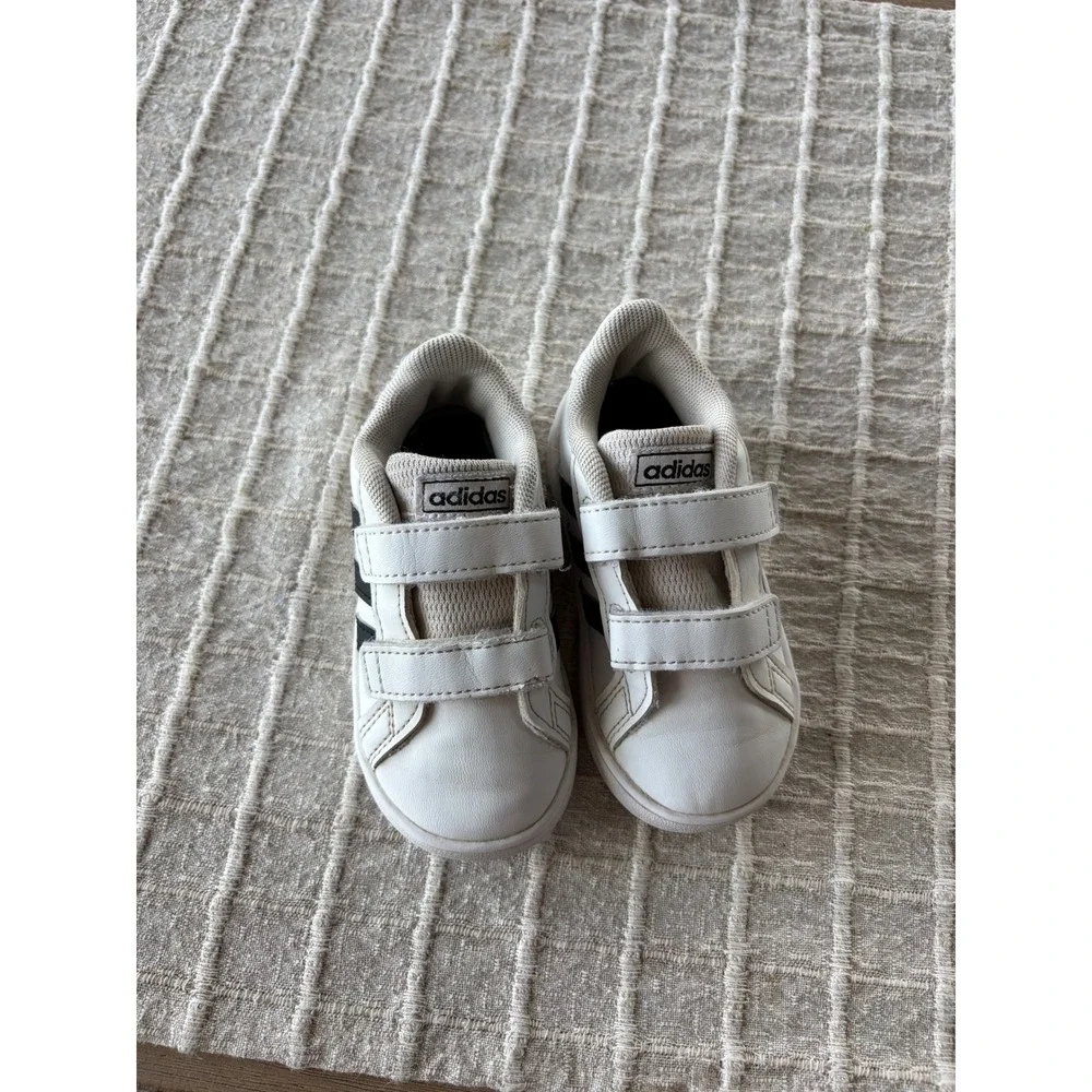 adidas grand court