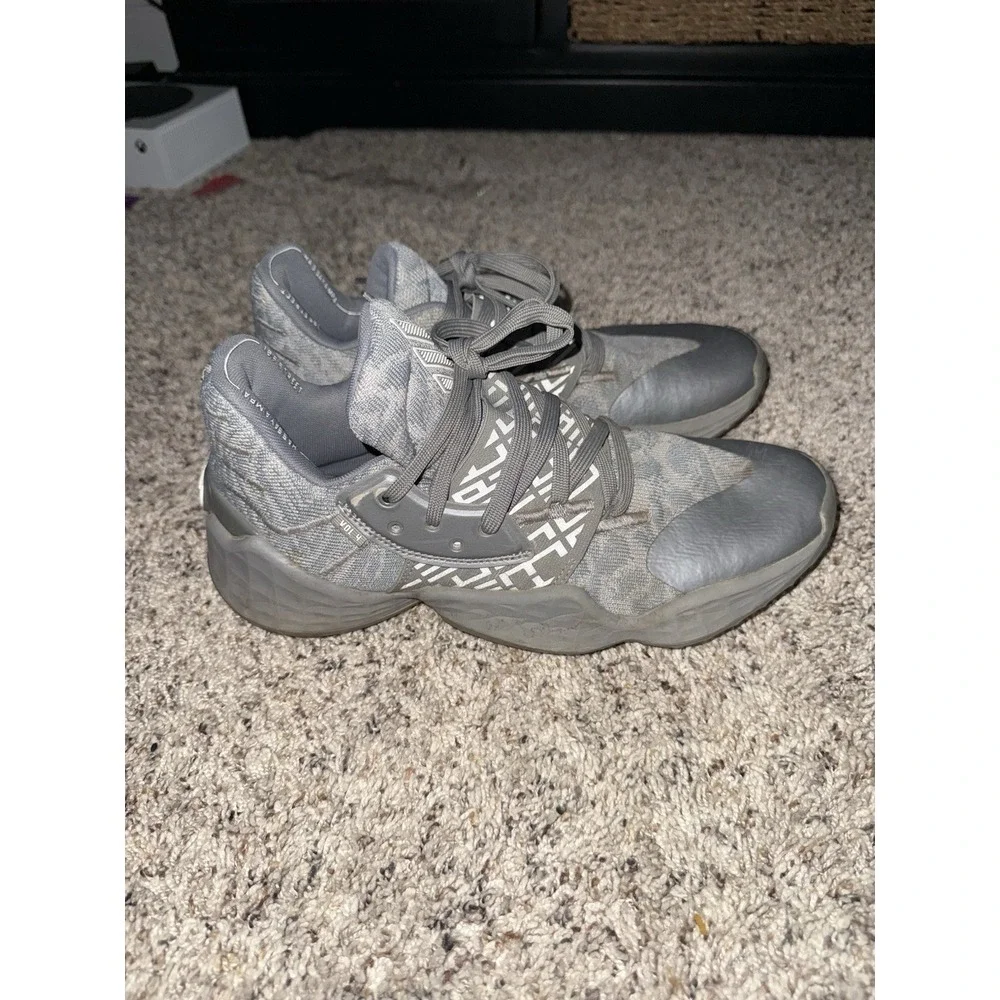 Adidas Harden Volume 4 EH2412 Gray Basketball Shoes Sneakers Size 7.5‎