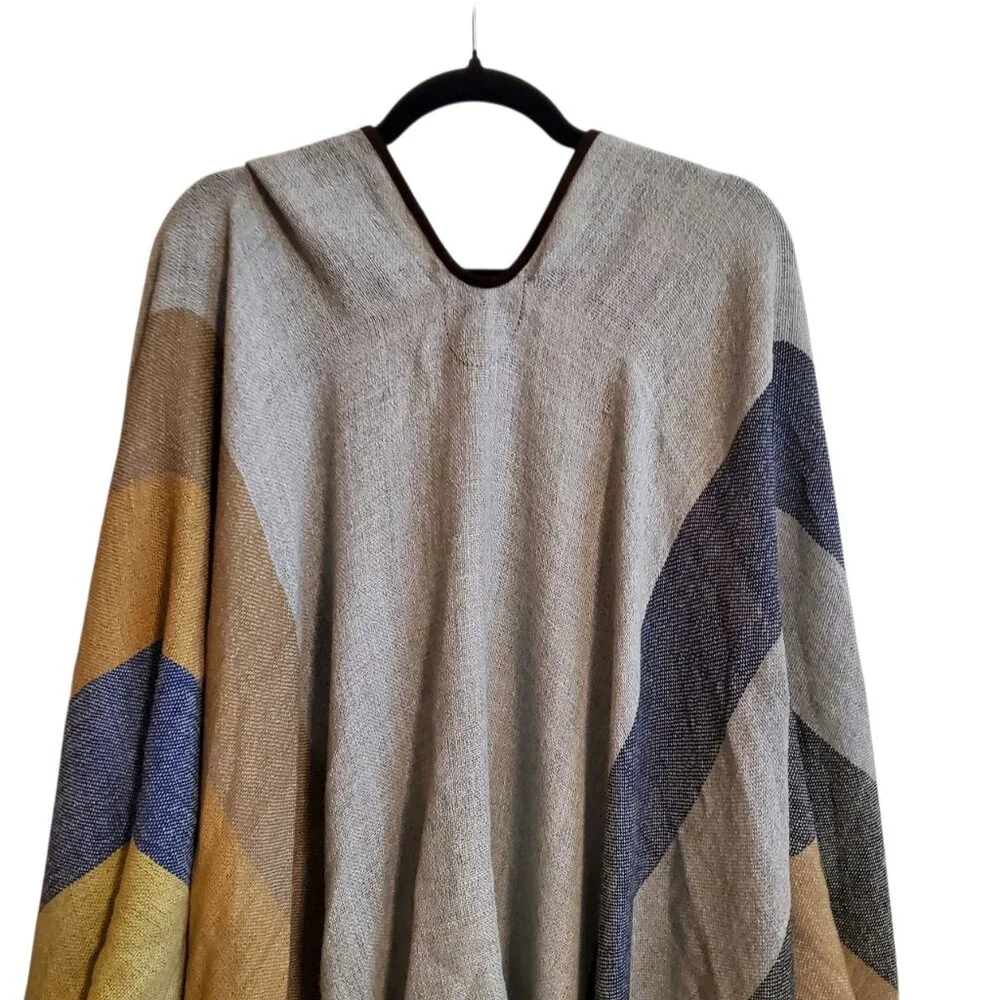 Novica multicolored striped