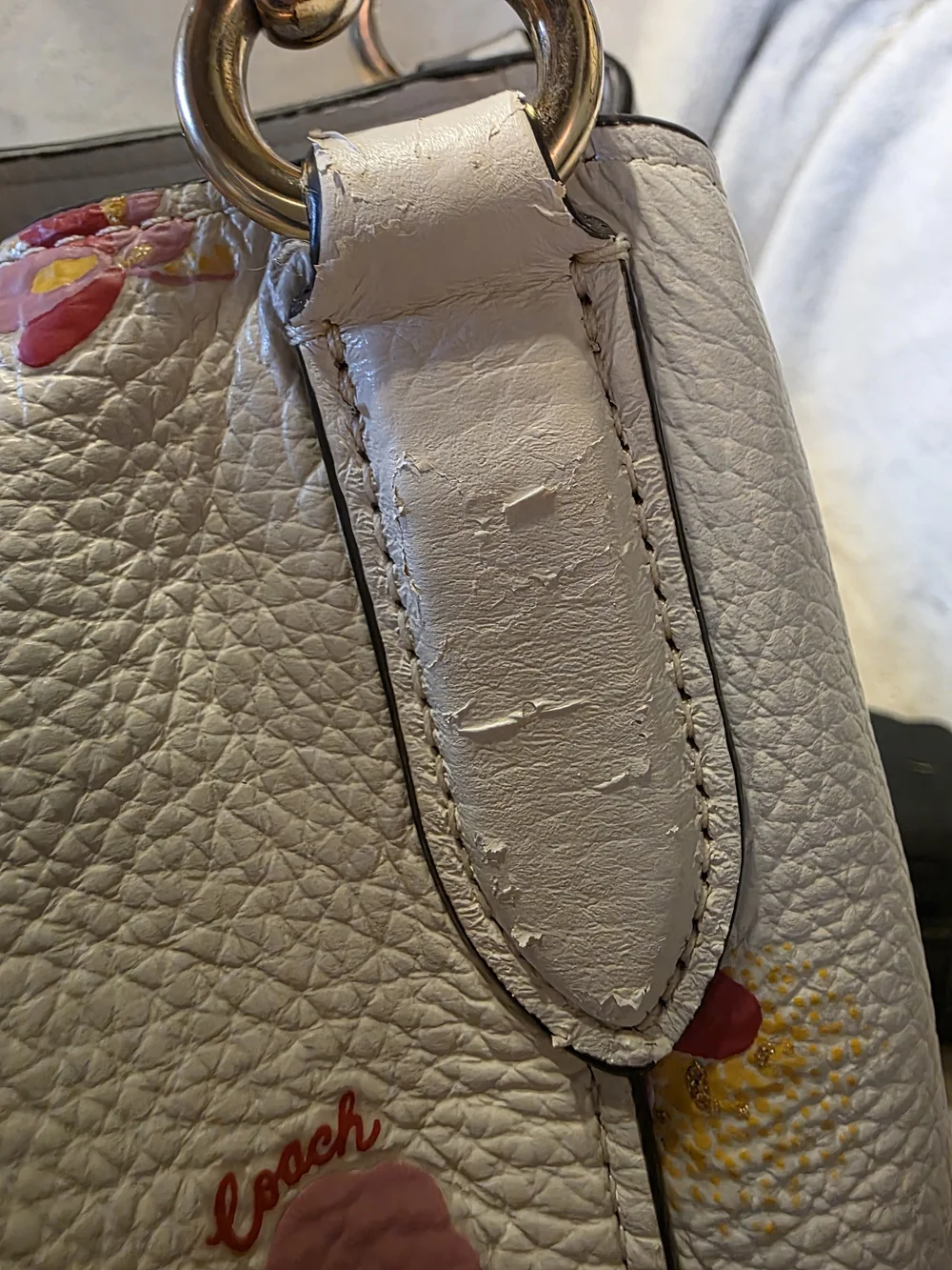Coach shoulder floral has