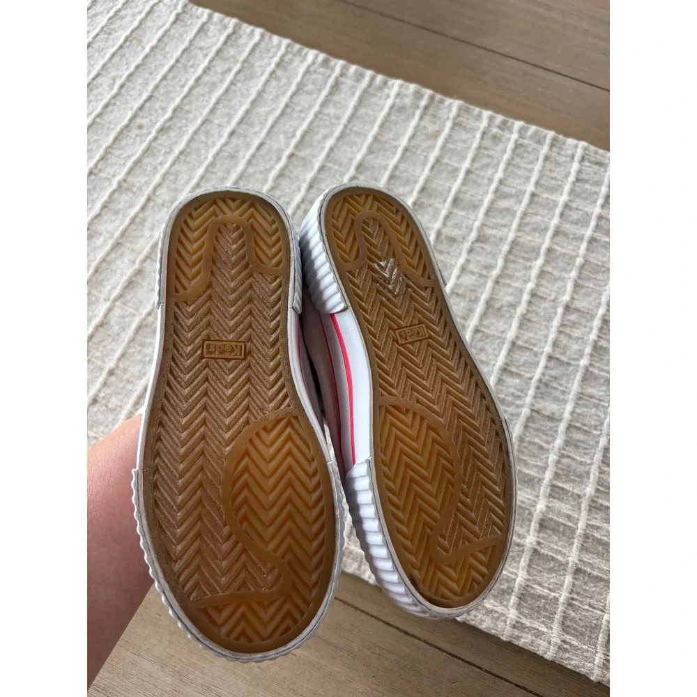 Keds jump kick