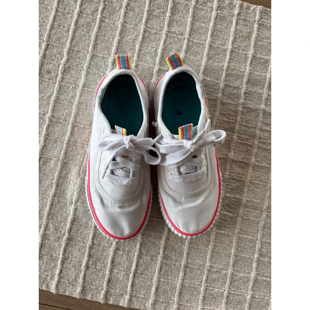 Keds jump kick
