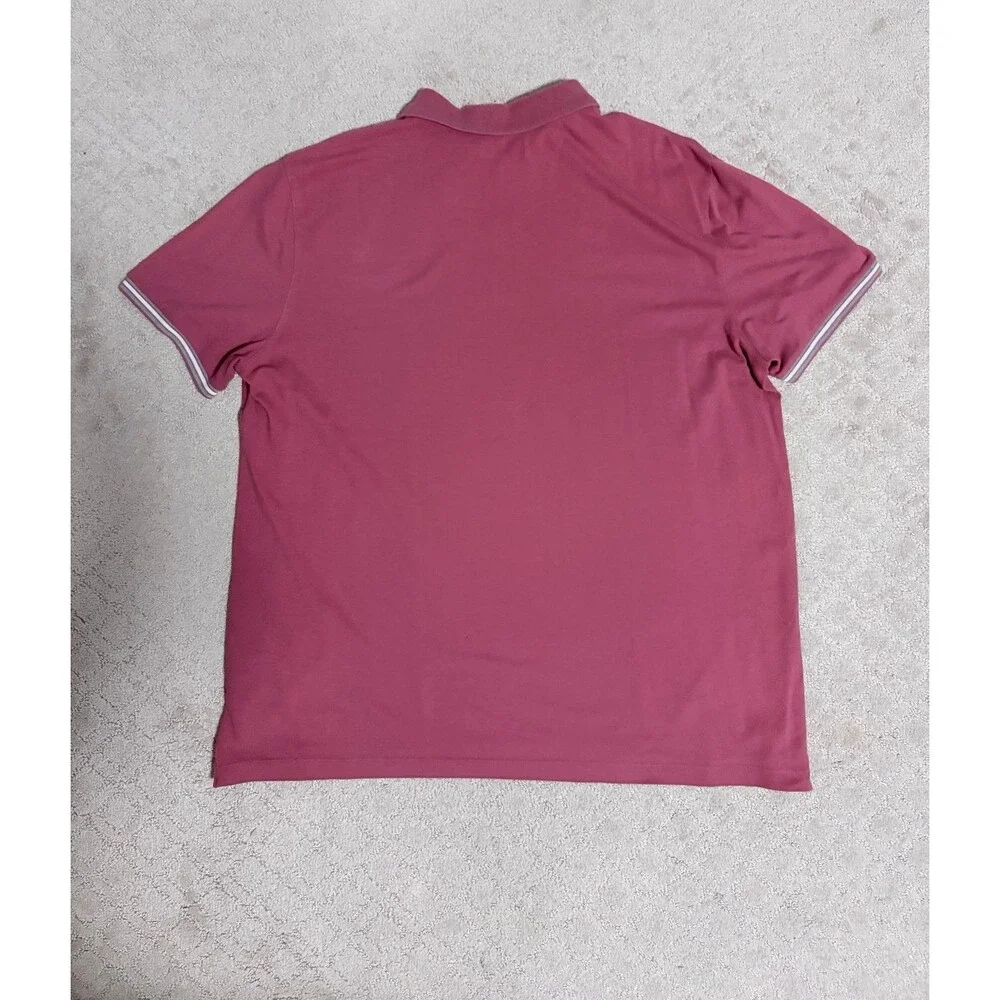 Banana Republic selling my