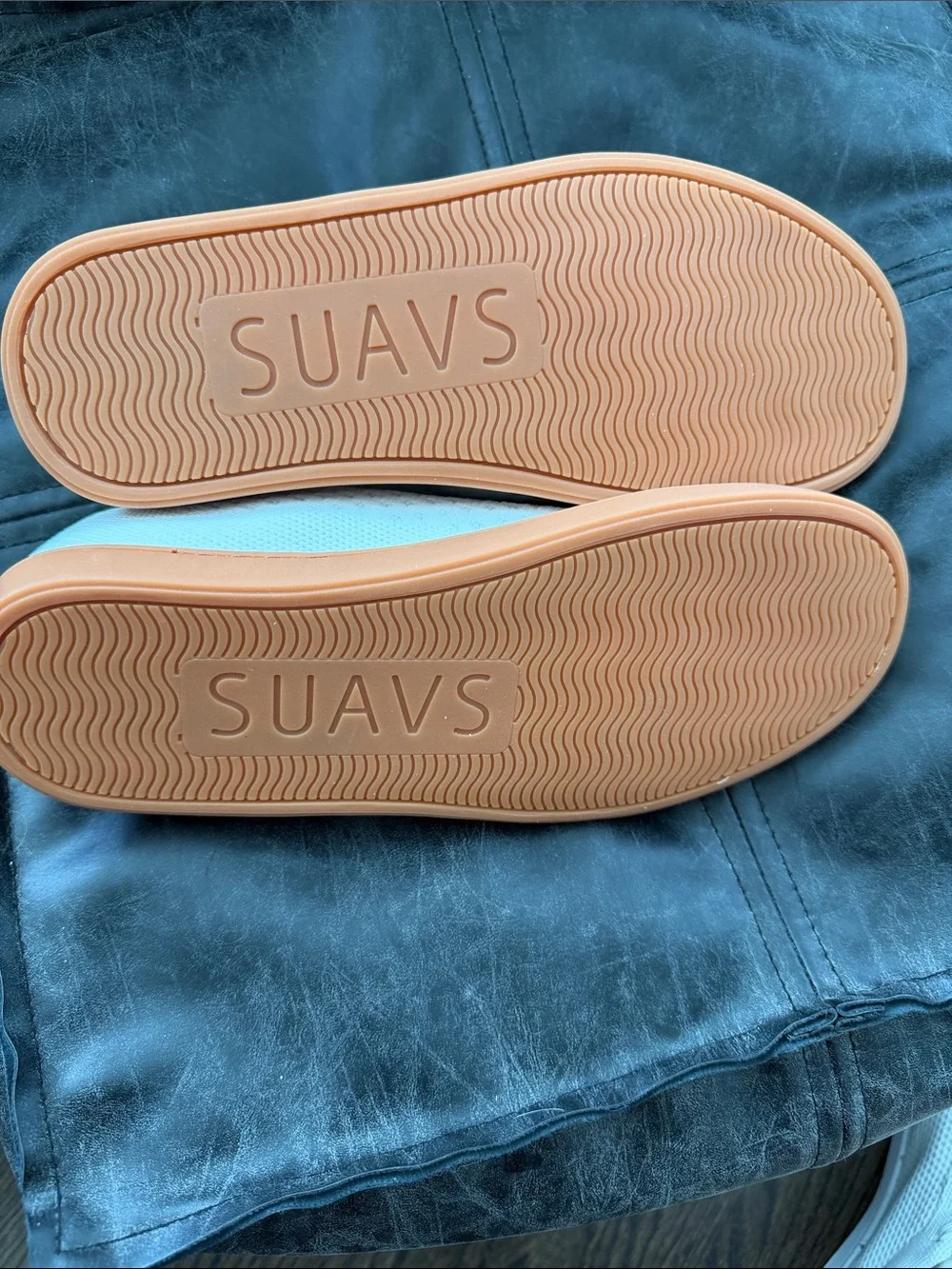 Suavs lightweight knit