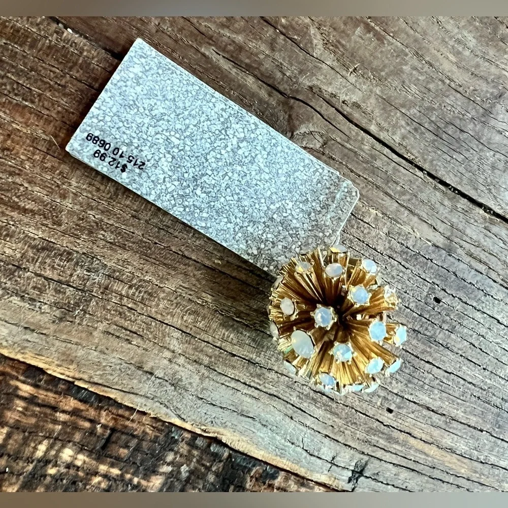 N/A gold ring